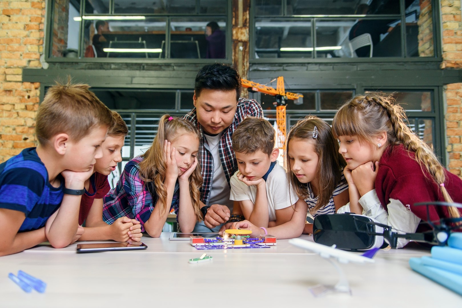 Students working together